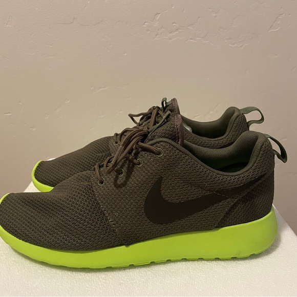 Nike Mesh Roshe Run Tarp Green - Picture 3 of 6